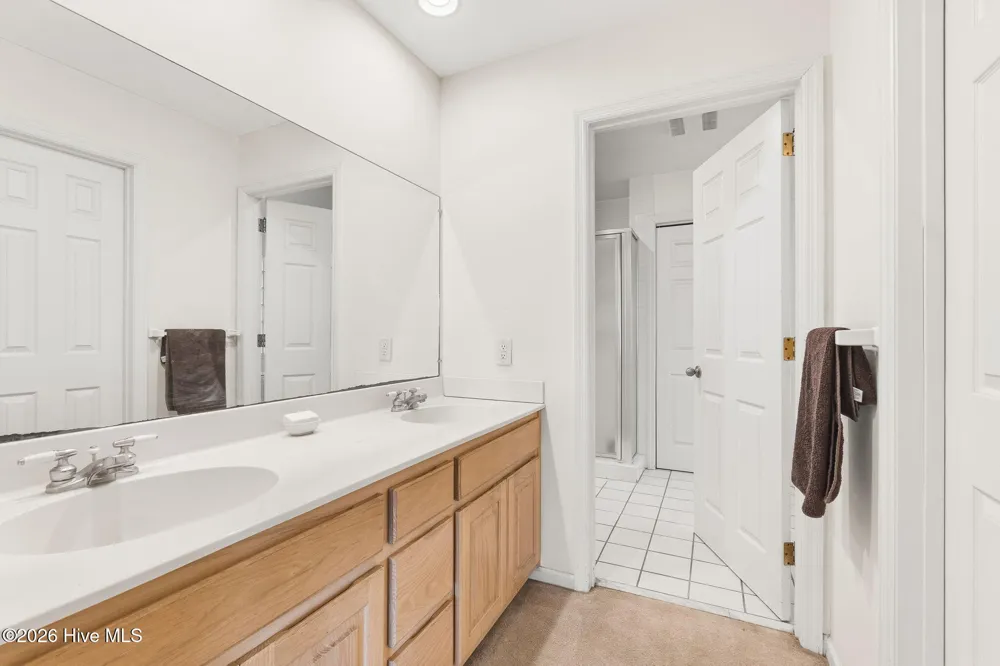 270 Oakleaf Drive Pine Knoll Shores, NC 28512
