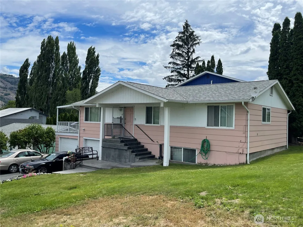 914 17th Avenue Oroville, WA 98844