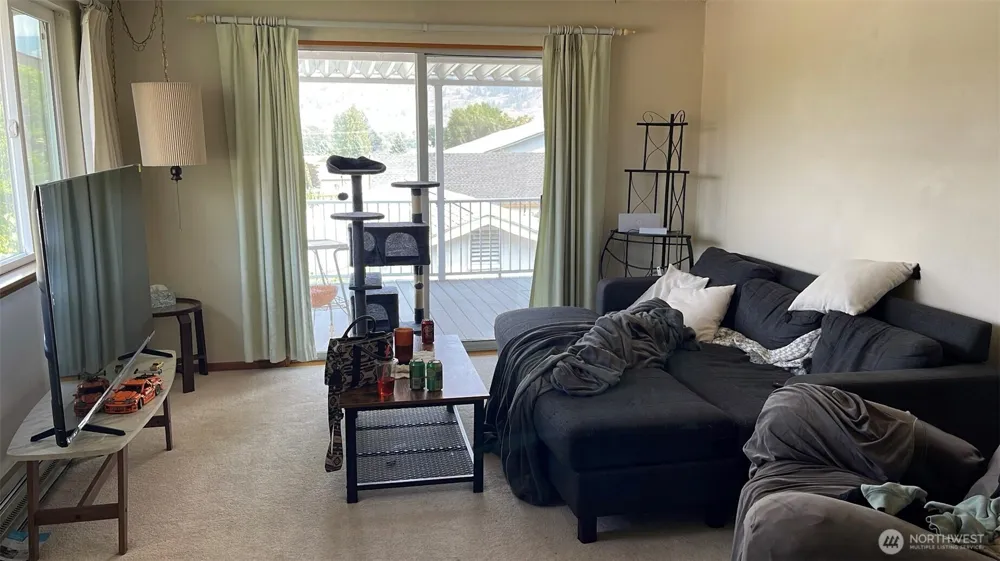 914 17th Avenue Oroville, WA 98844