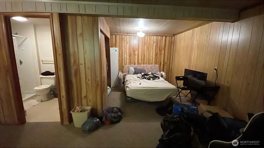 914 17th Avenue Oroville, WA 98844