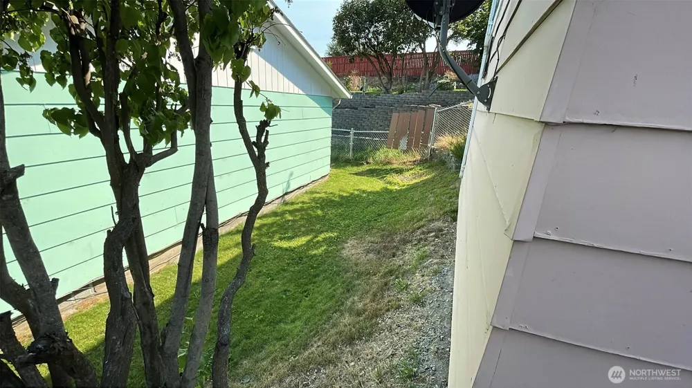 914 17th Avenue Oroville, WA 98844