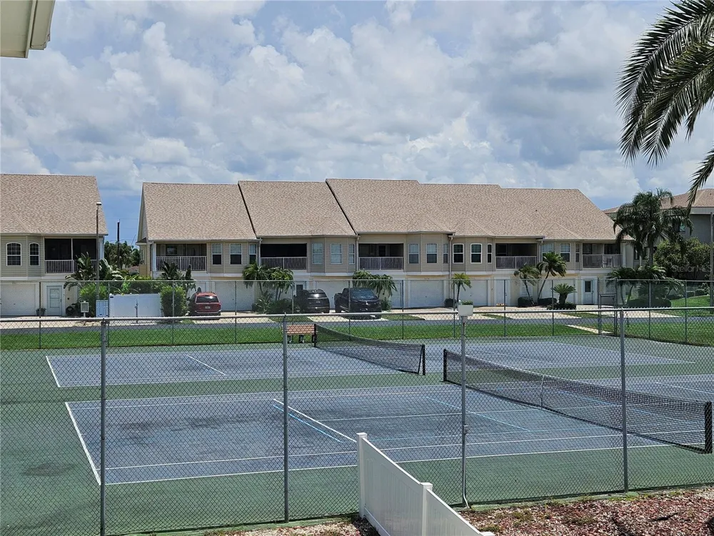 4650 BAY BOULEVARD #1044 Port Richey, FL 34668