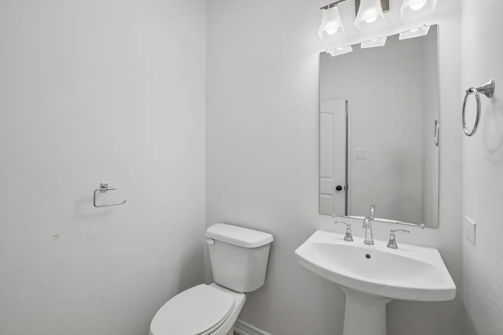 165 Rolling Bend Road Alvord, TX 76225
