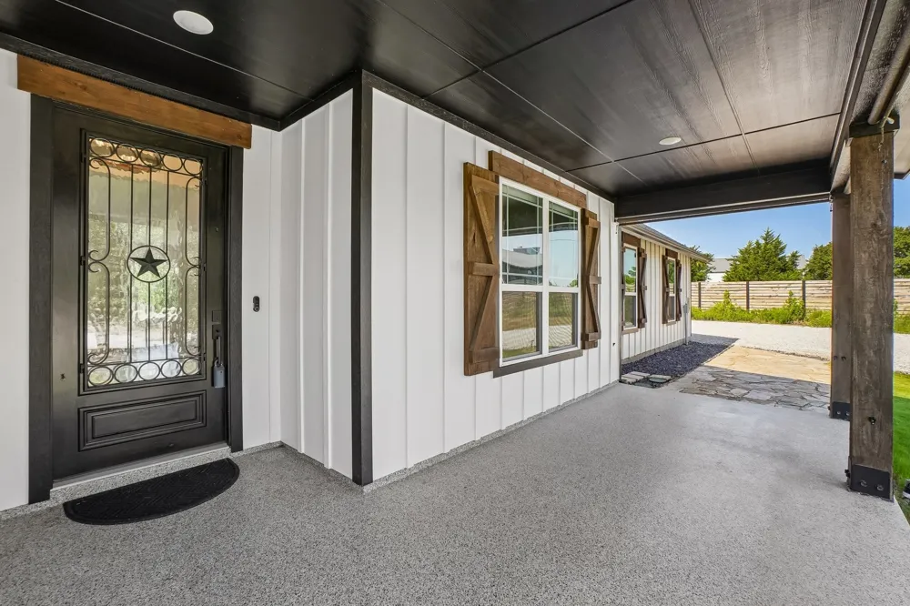 165 Rolling Bend Road Alvord, TX 76225