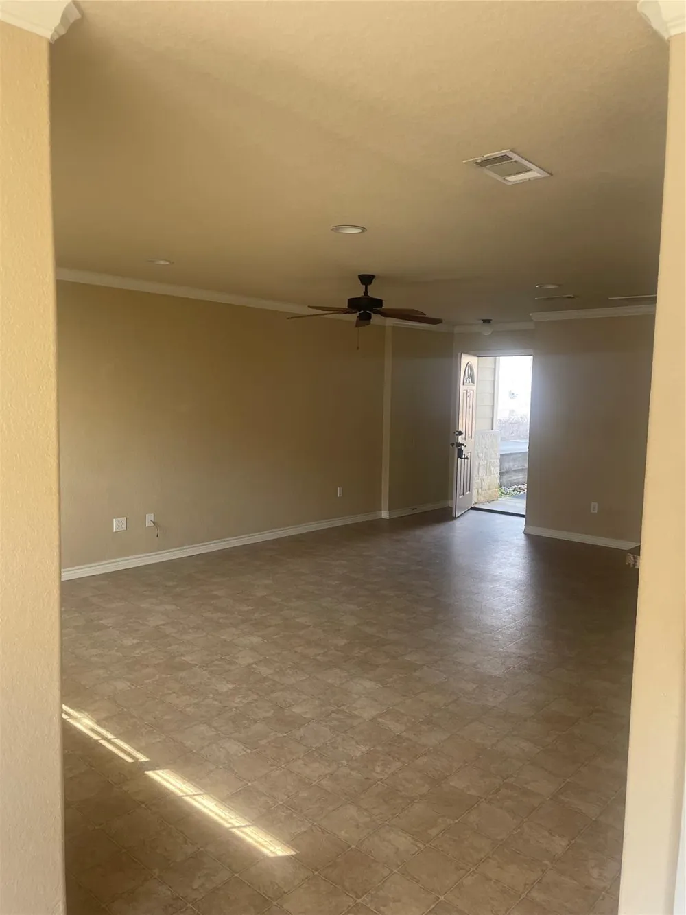 128 Bolero Way Huntsville, TX 77340