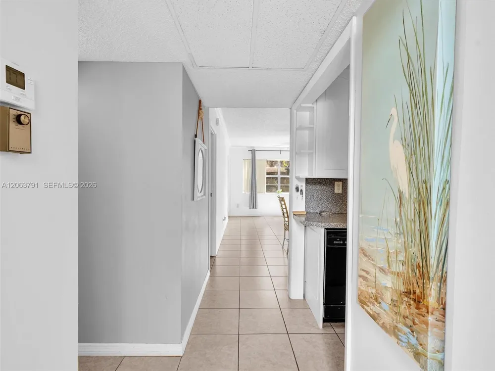 5001 W Oakland Park Blvd #106 Lauderdale Lakes, FL 33313