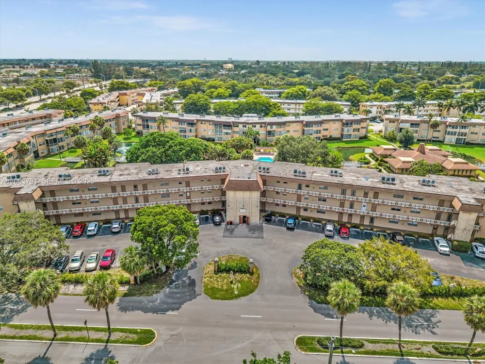 5001 W Oakland Park Blvd #106 Lauderdale Lakes, FL 33313