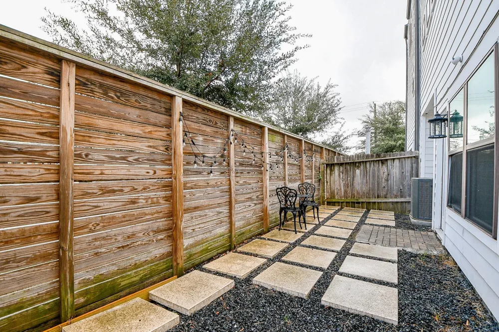 4604 Chartres Street Houston, TX 77004