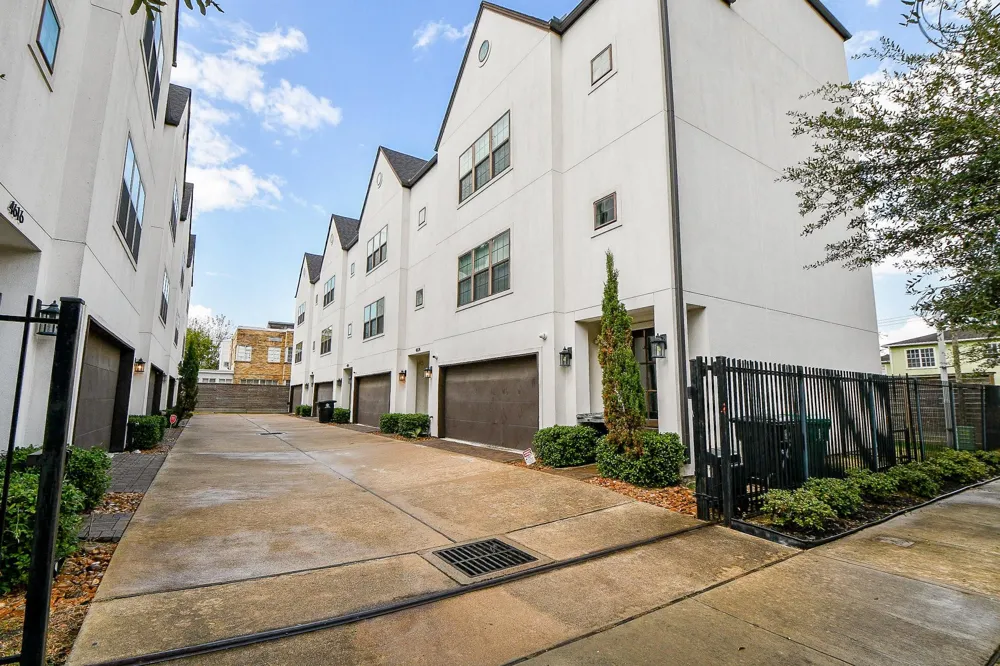 4604 Chartres Street Houston, TX 77004