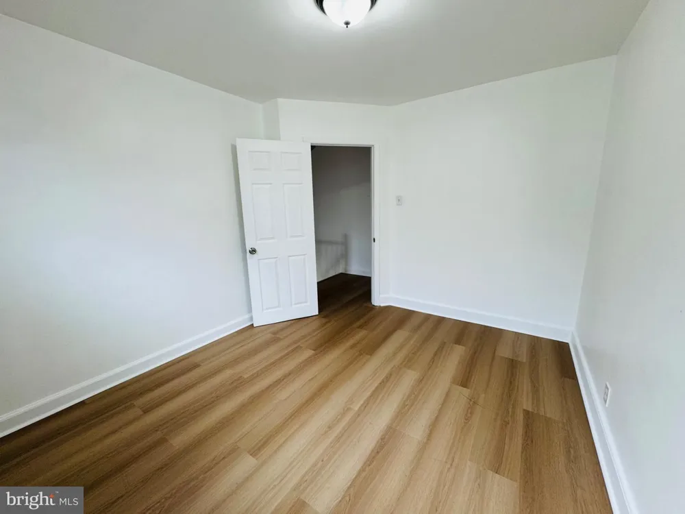 1223 KNORR STREET Philadelphia, PA 19111
