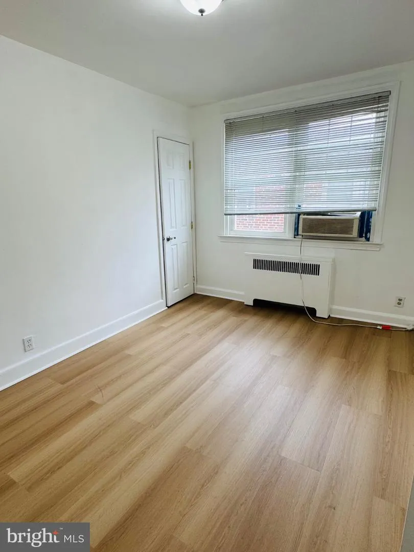 1223 KNORR STREET Philadelphia, PA 19111