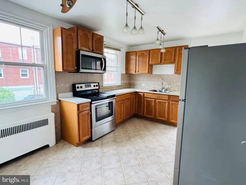 1223 KNORR STREET Philadelphia, PA 19111