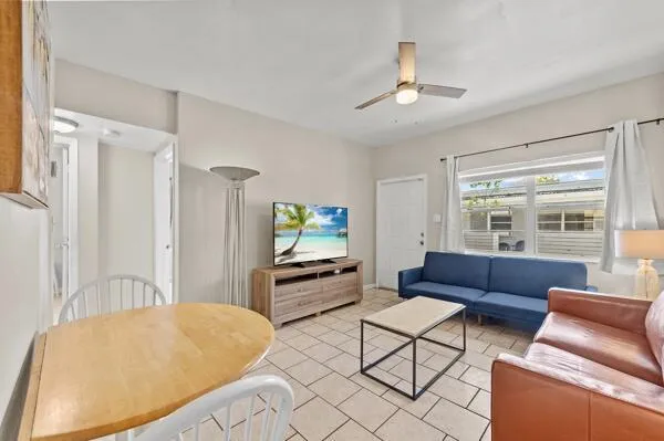1127 NE 5th Avenue Fort Lauderdale, FL 33304