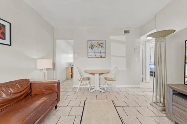 1127 NE 5th Avenue Fort Lauderdale, FL 33304