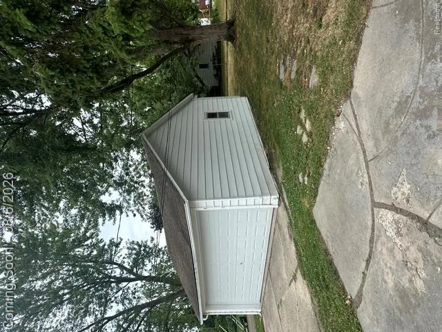 15346 Camden Avenue Eastpointe City, MI 48021
