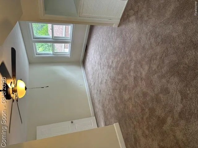 15346 Camden Avenue Eastpointe City, MI 48021