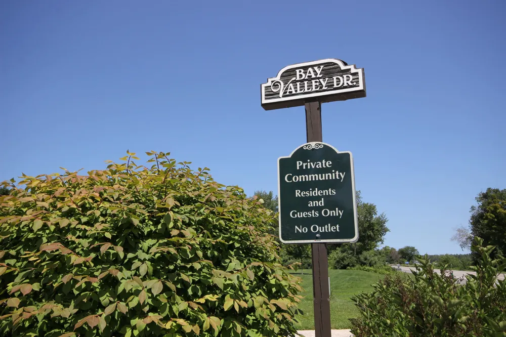 4545 S Pine Valley Court Bingham Township, MI 49682