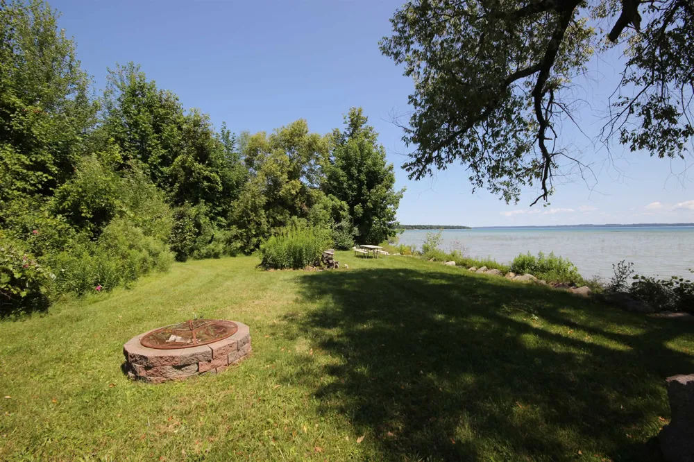 4545 S Pine Valley Court Bingham Township, MI 49682