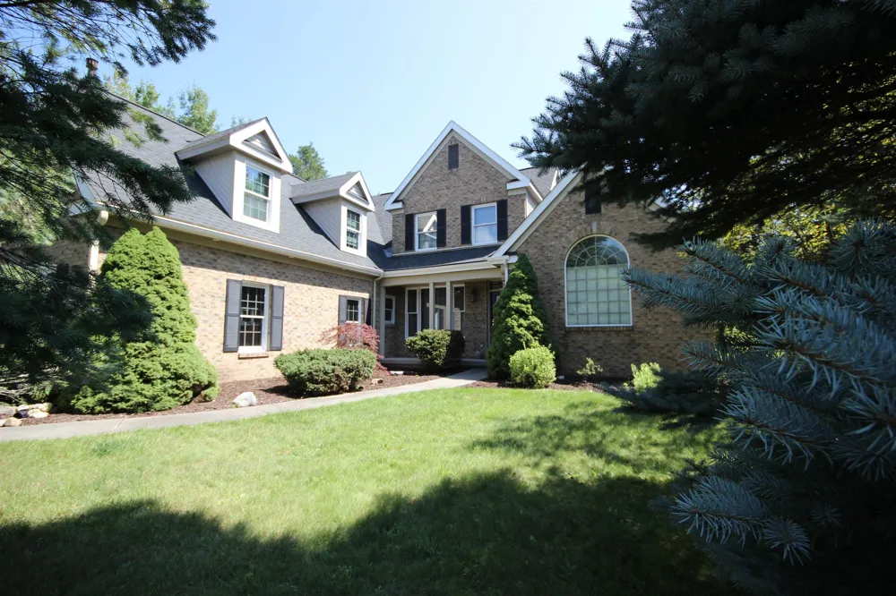 4545 S Pine Valley Court Bingham Township, MI 49682