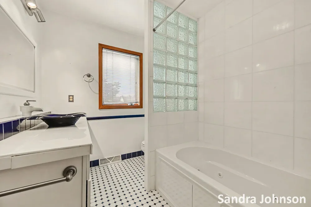 12725 Park Drive Yankee Springs Township, MI 49348