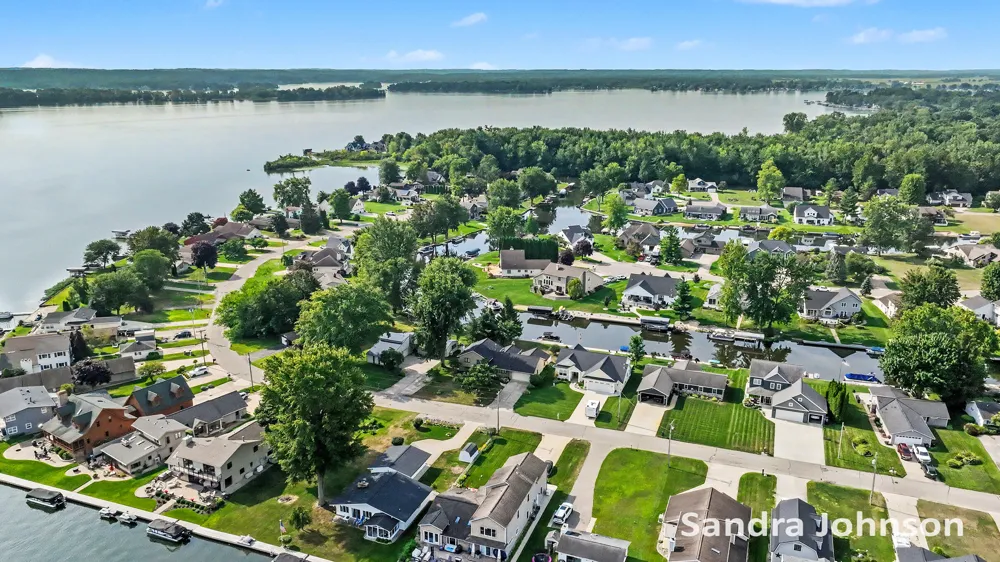 12725 Park Drive Yankee Springs Township, MI 49348