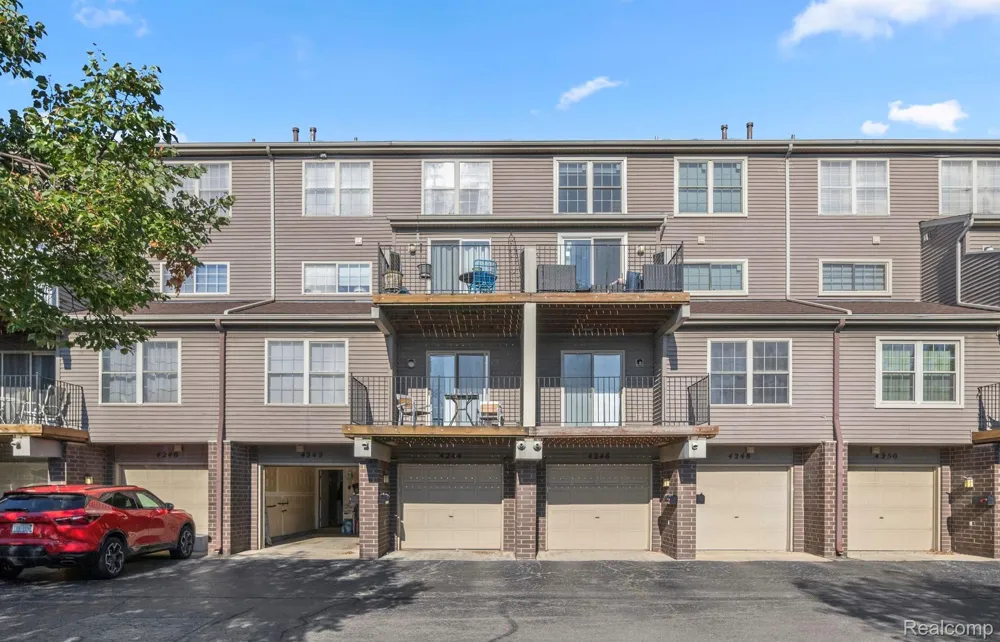 4242 Schaefer Road Dearborn City, MI 48126