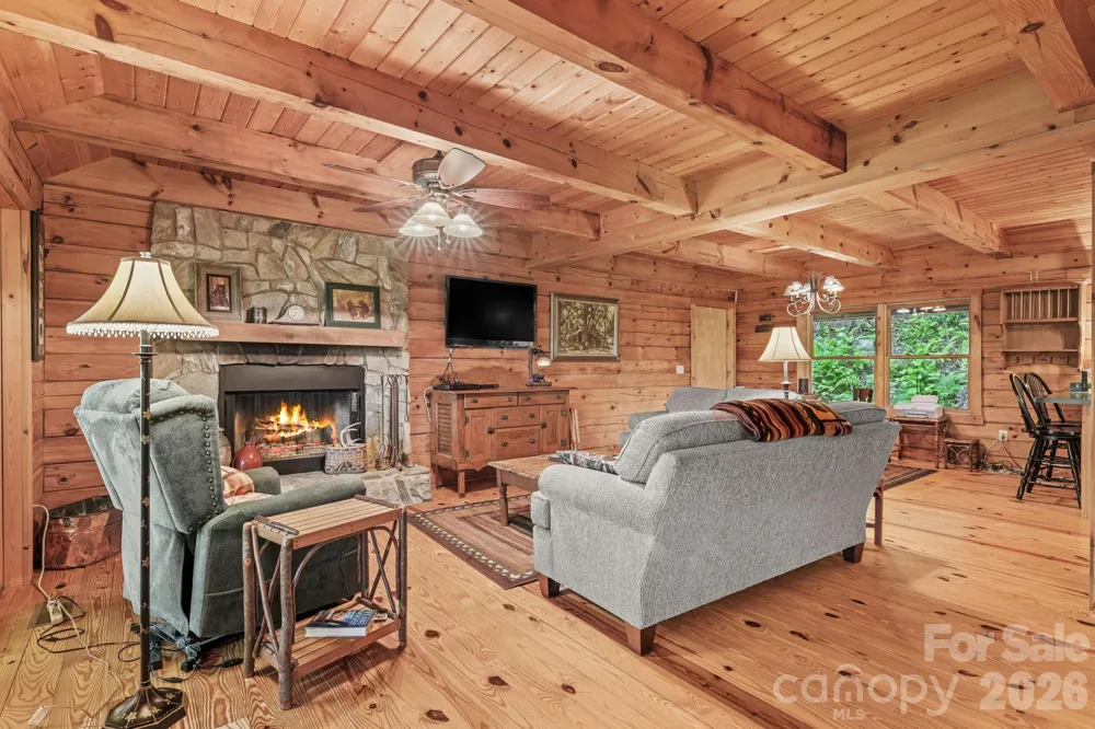 226 Signal Ridge #63 Sylva, NC 28779