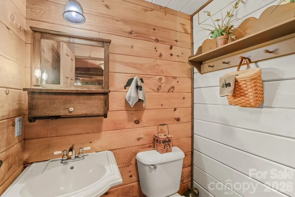 226 Signal Ridge #63 Sylva, NC 28779