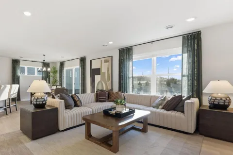 4332 Meadowview Drive