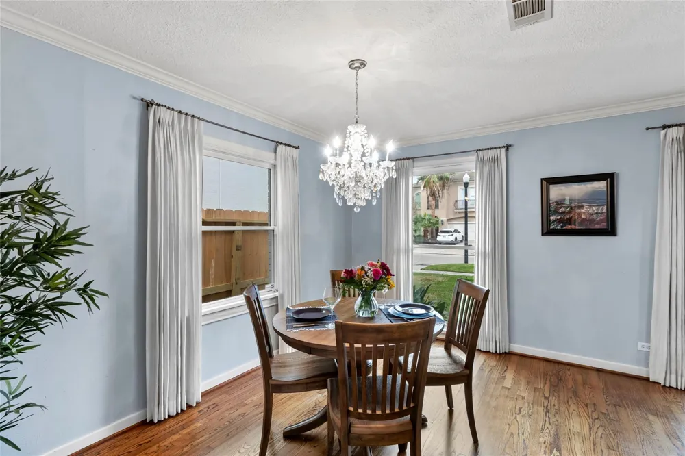 2337 Sheridan Street Houston, TX 77030