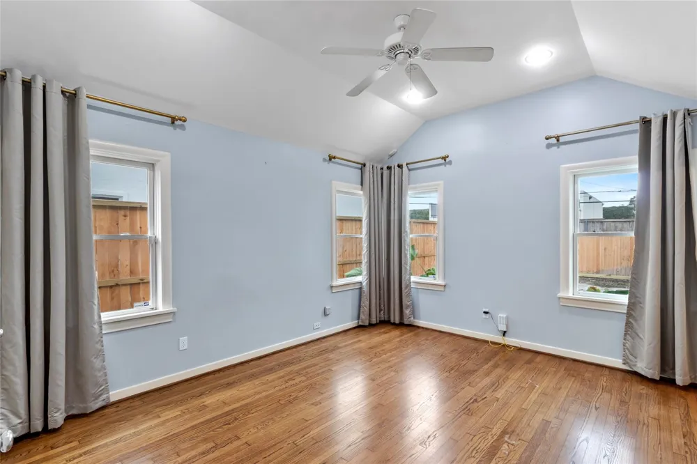 2337 Sheridan Street Houston, TX 77030
