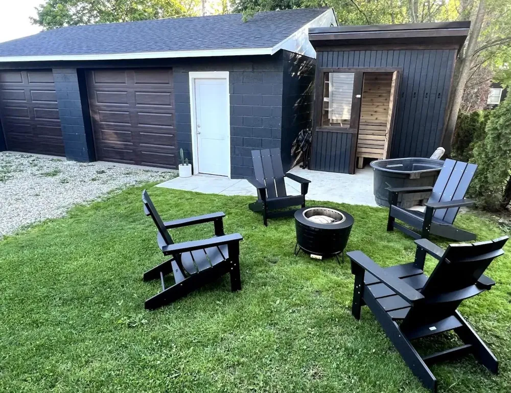 614 Magnolia Street Three Oaks, MI 49128