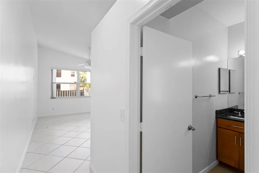15250 SW 49TH COURT Davie, FL 33331