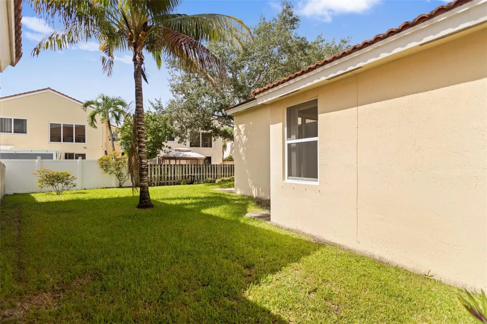 15250 SW 49TH COURT Davie, FL 33331