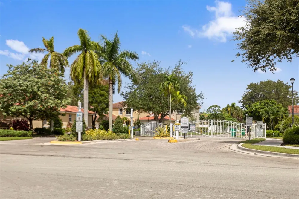 15250 SW 49TH COURT Davie, FL 33331