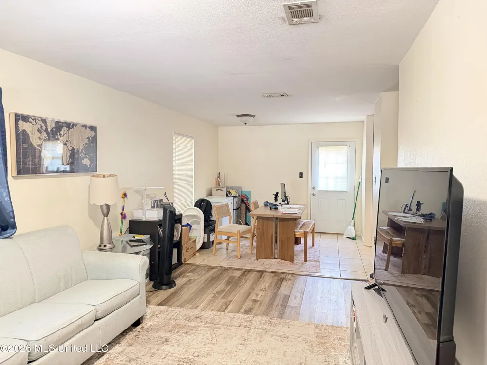 1314 School Avenue Pascagoula, MS 39567