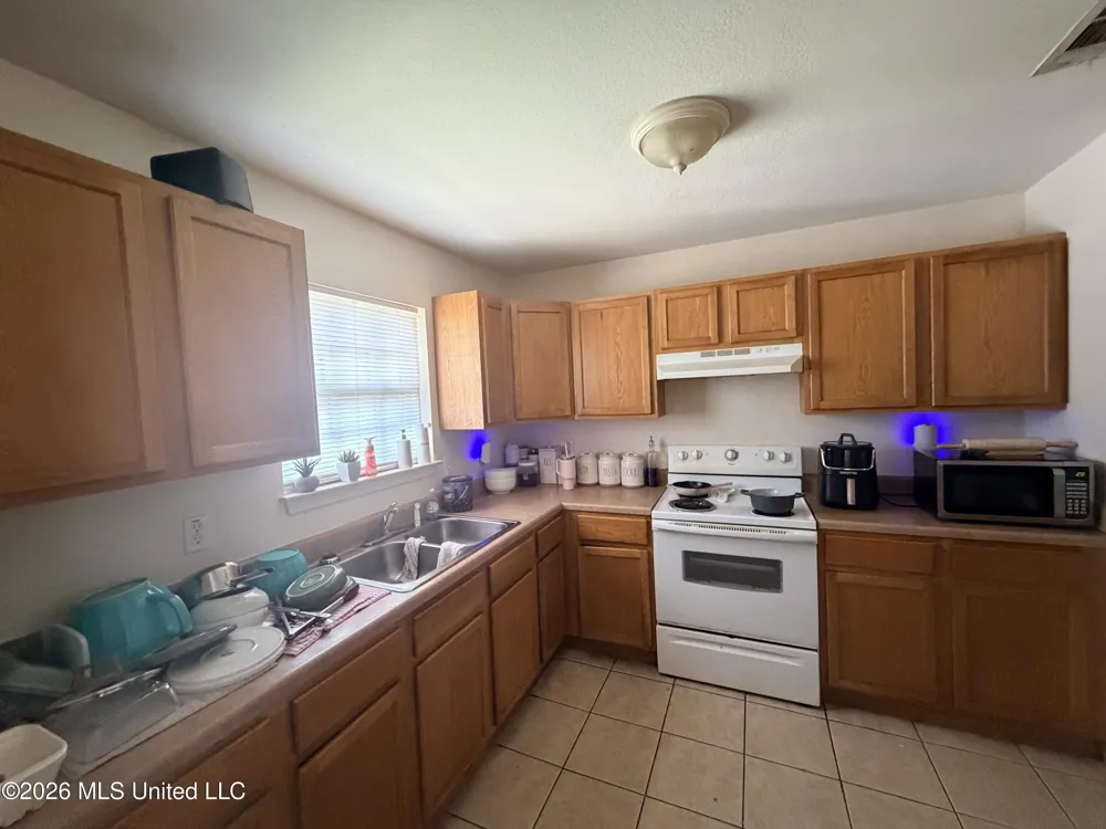 1314 School Avenue Pascagoula, MS 39567