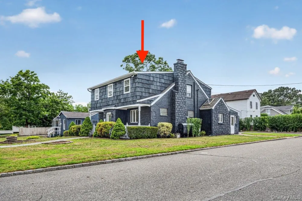60 Lake Shore Drive Patchogue, NY 11772