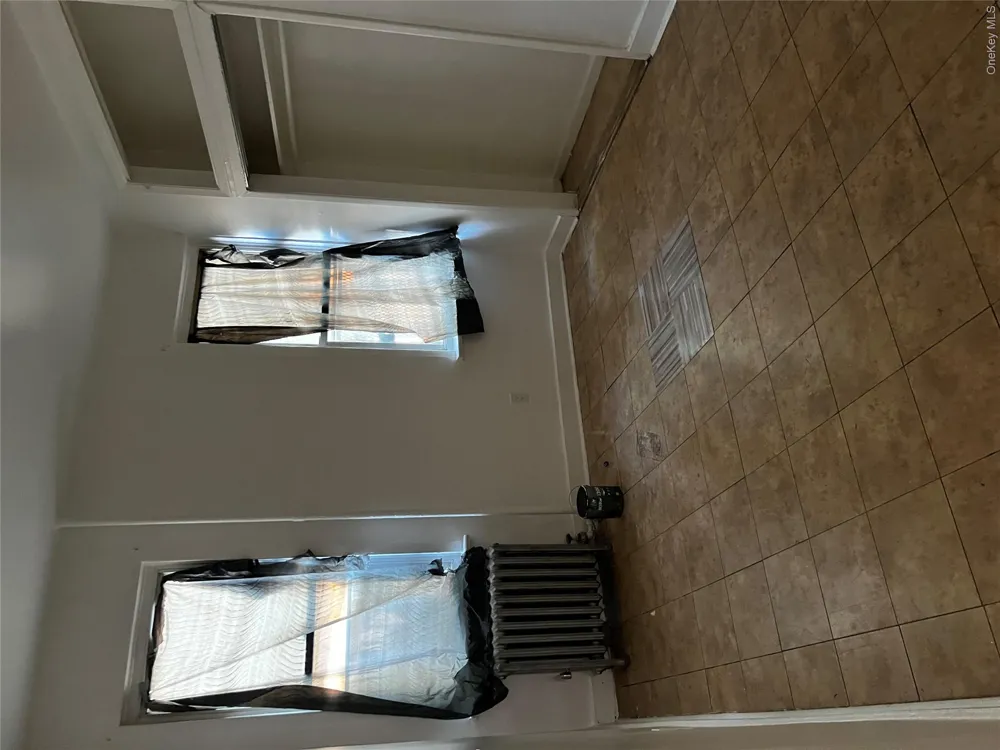 847 E 220th Street Bronx, NY 10467