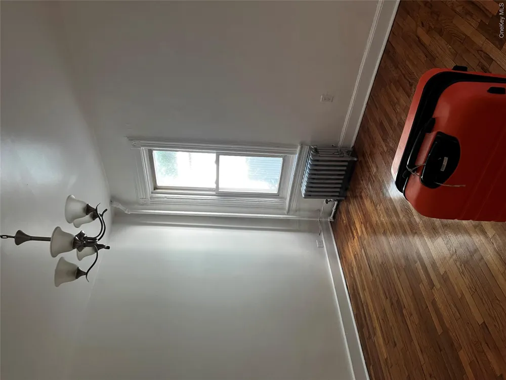 847 E 220th Street Bronx, NY 10467