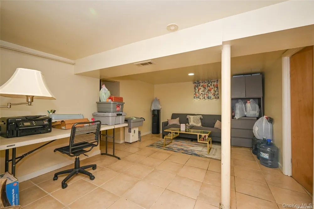138-23 233rd Street Rosedale, NY 11422