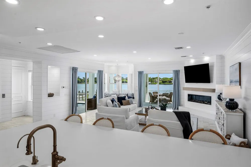 17727 SE Federal Highway Jupiter, FL 33469