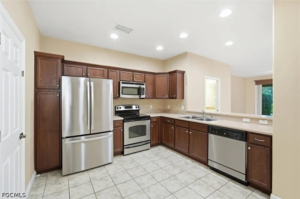 Harbor Ridge Drive Palm Harbor, FL 34683