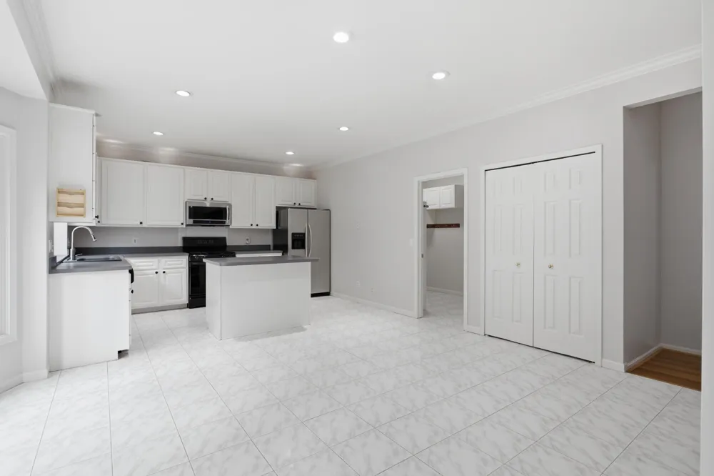 2189 Clinton View Circle Rochester Hills, MI 48309