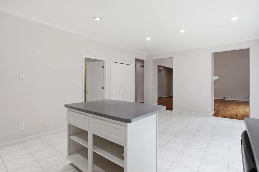 2189 Clinton View Circle Rochester Hills, MI 48309
