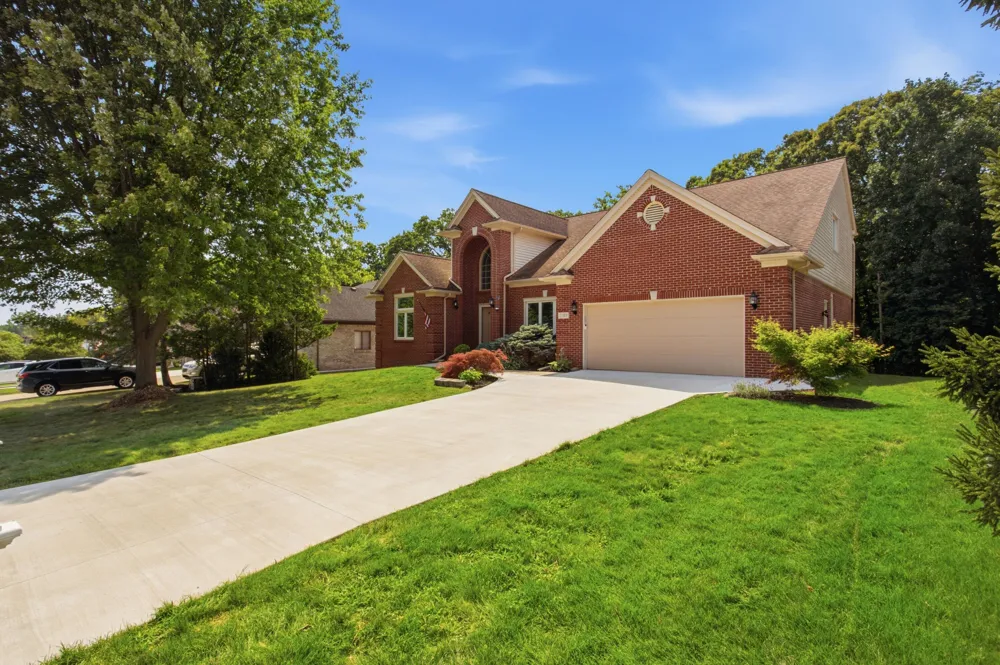 2189 Clinton View Circle Rochester Hills, MI 48309