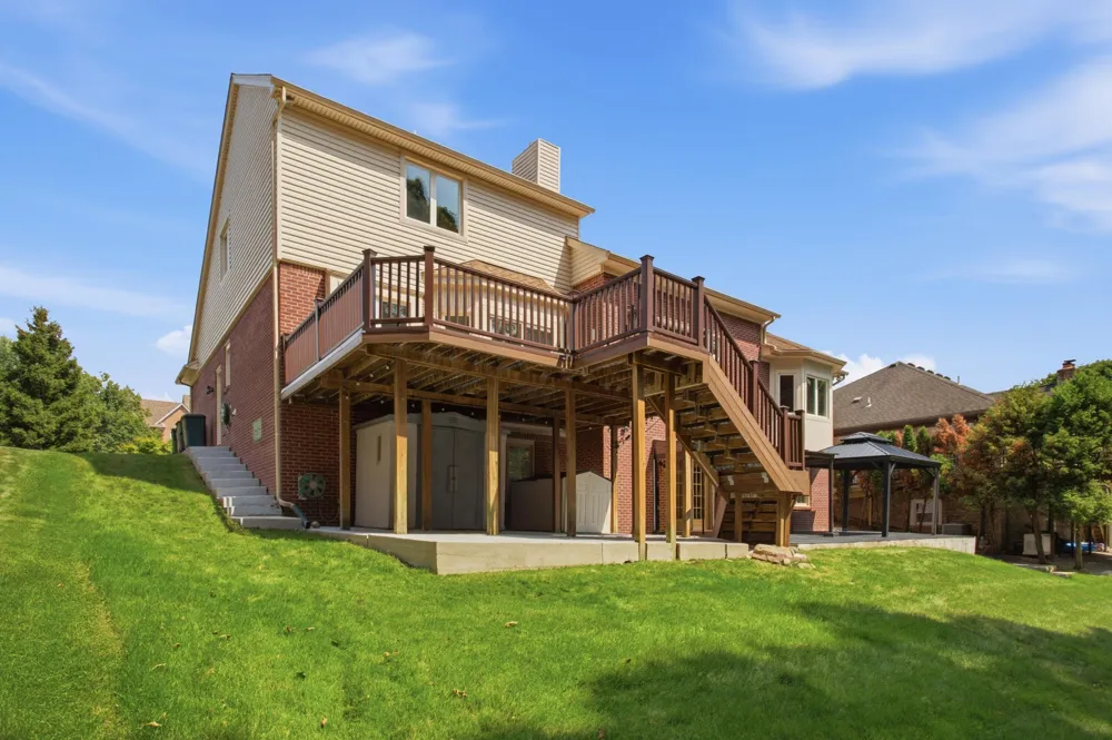2189 Clinton View Circle Rochester Hills, MI 48309