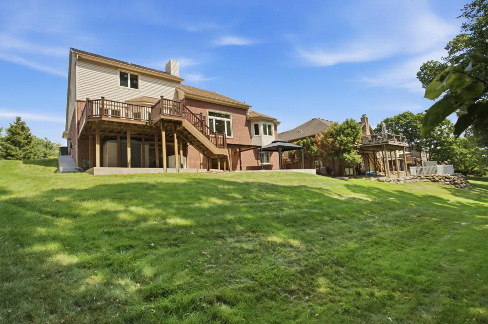 2189 Clinton View Circle Rochester Hills, MI 48309