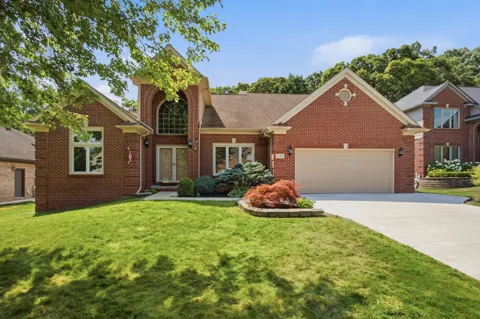 2189 Clinton View Circle
