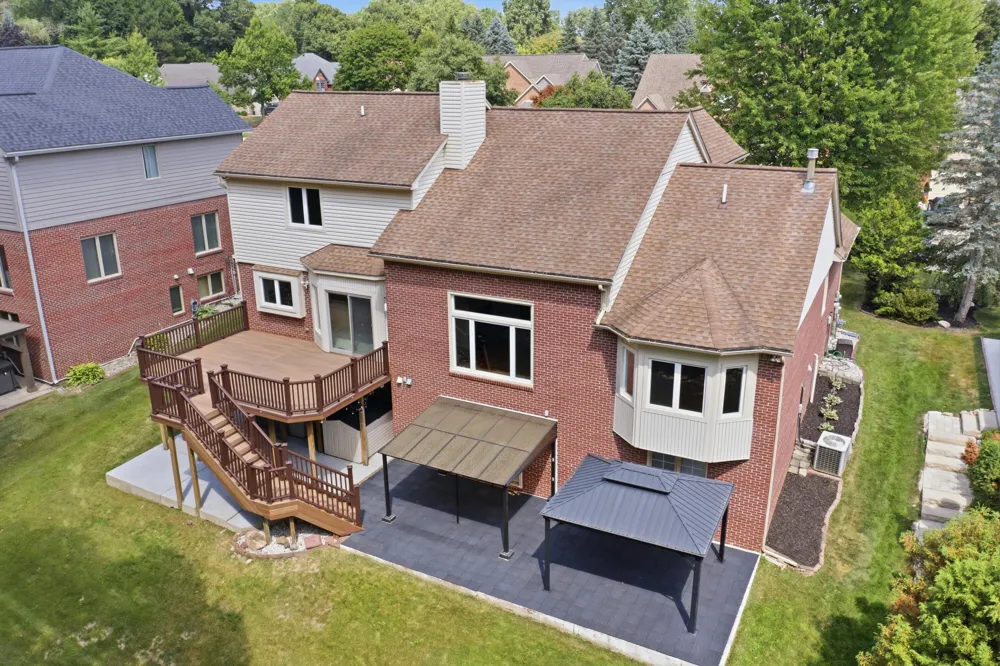 2189 Clinton View Circle Rochester Hills, MI 48309